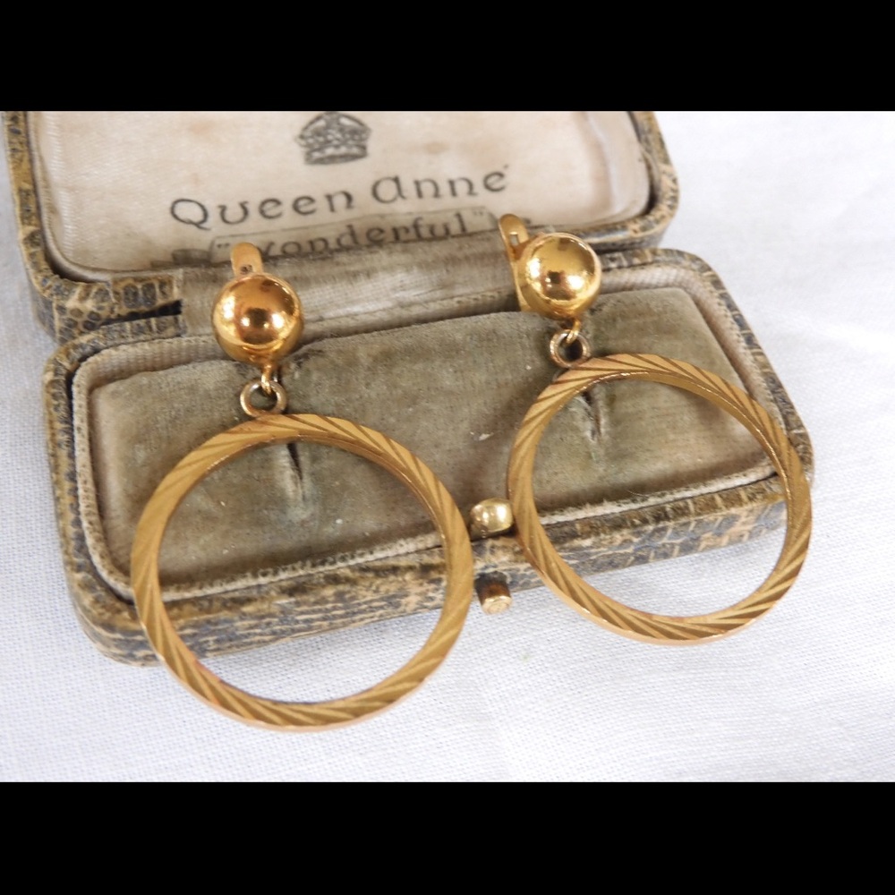 Lovely Vintage 1970s 18ct Gold Plated HOOP Earrings